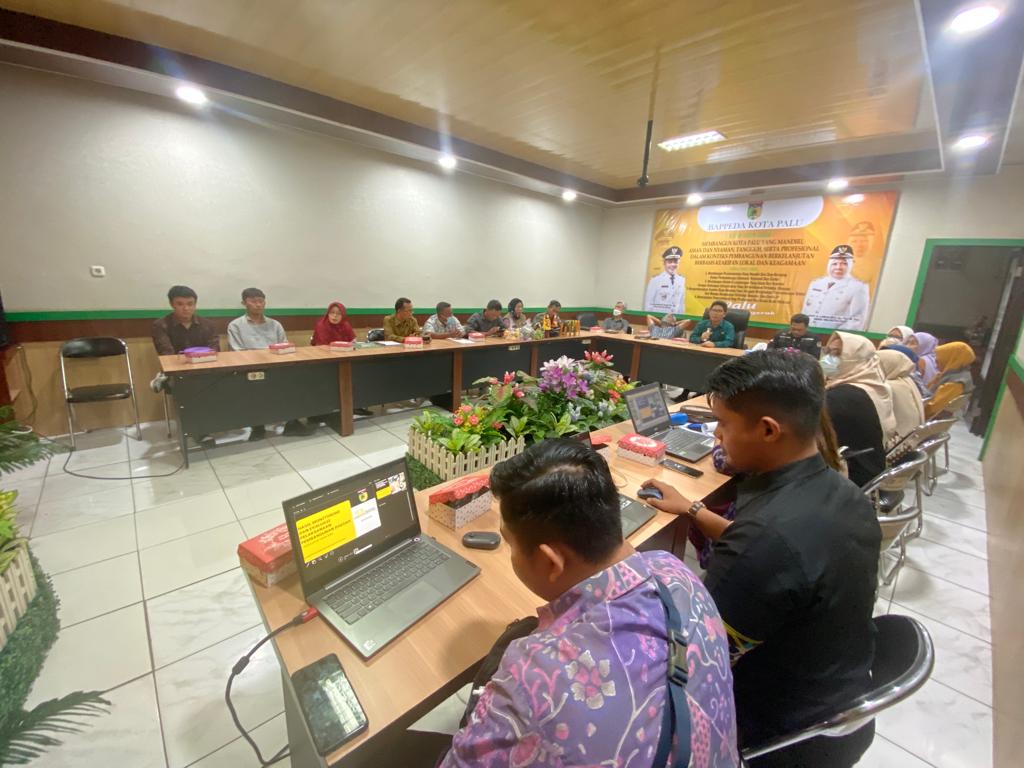 Rapat Evaluasi Tindak Lanjut Hasil Monitoring Dan Evaluasi Terkait Pengelolaan Tempat Pengolahan 7779